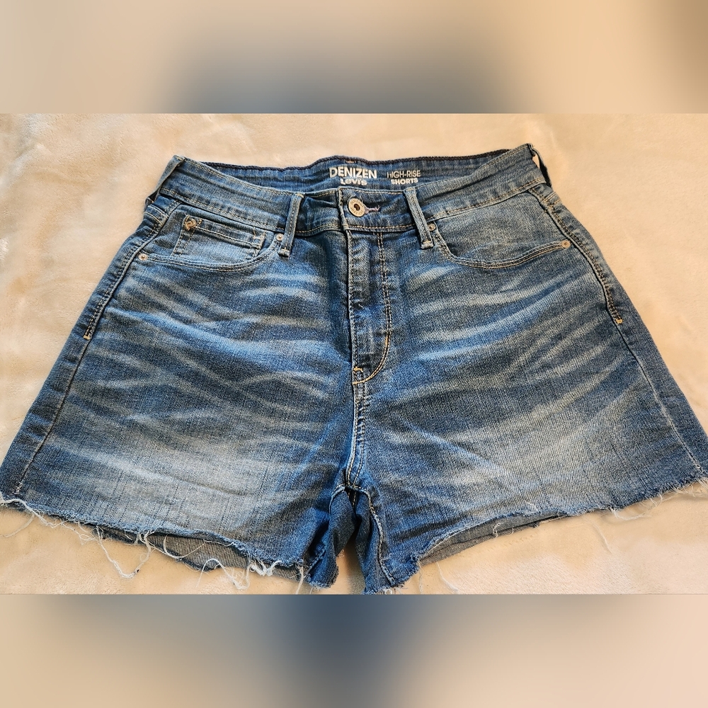 Levi's Vintage High-Rise Shorts